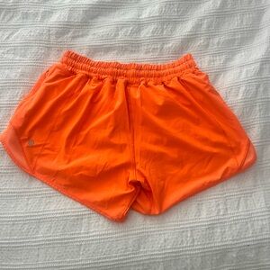 Lululemon hotty hot 4inch